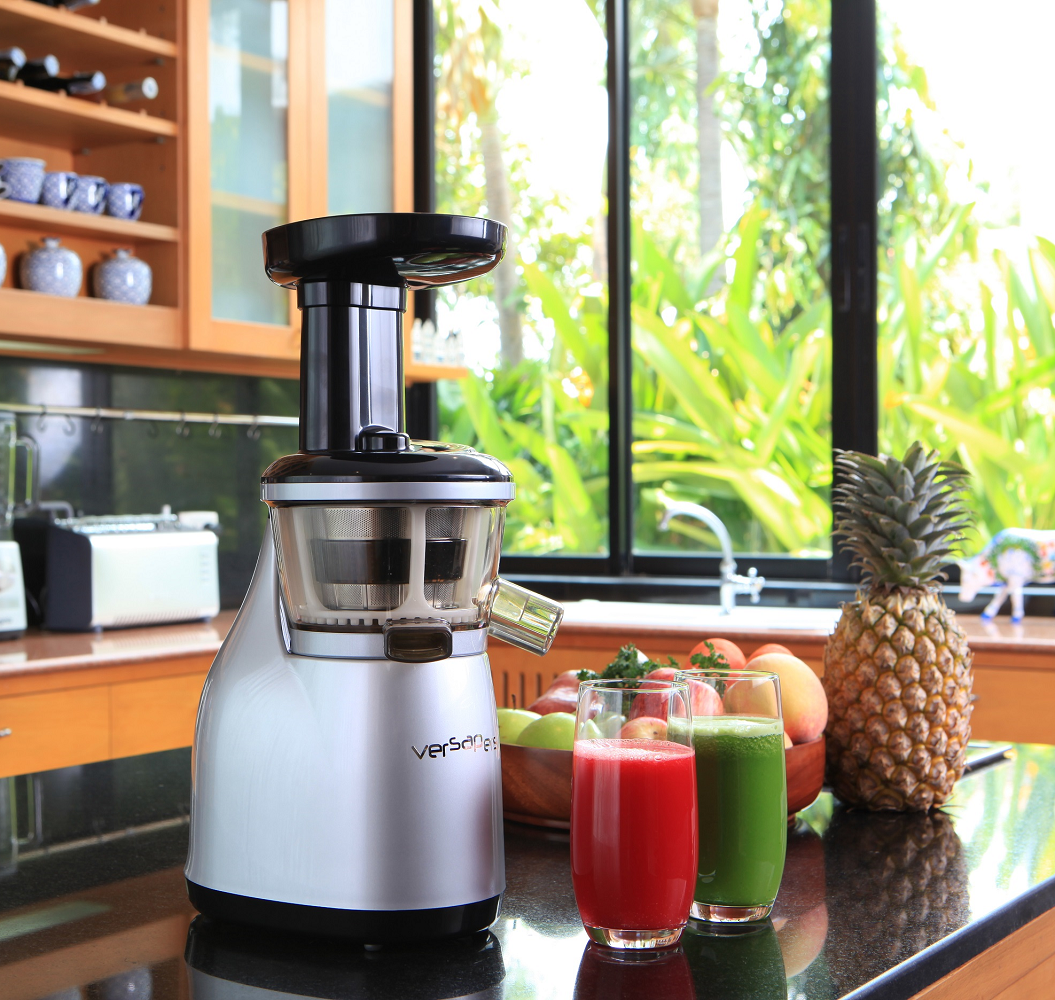 Versapers Titanium 2G slowjuicer in de keuken